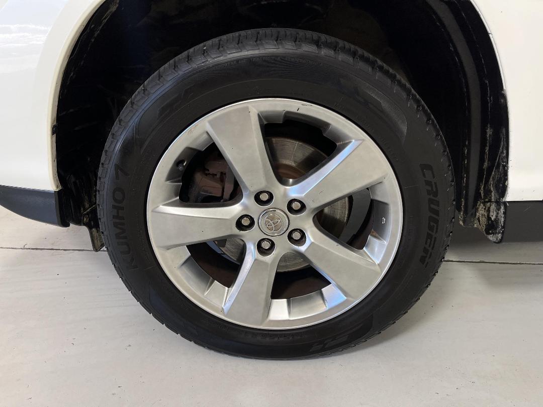 Photo '10' of Toyota Harrier