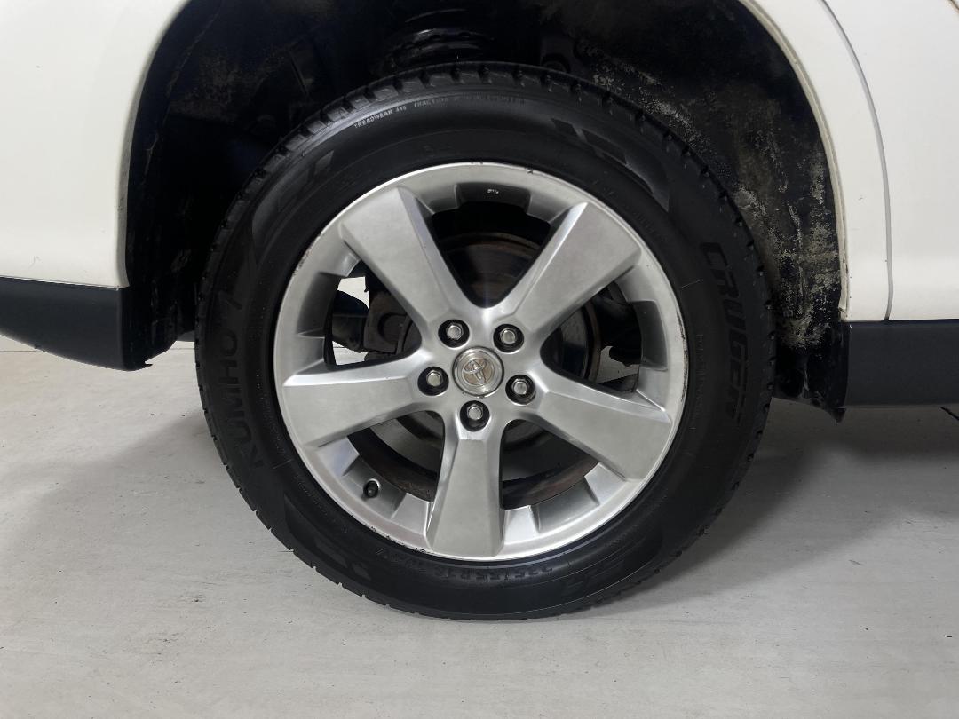 Photo '12' of Toyota Harrier