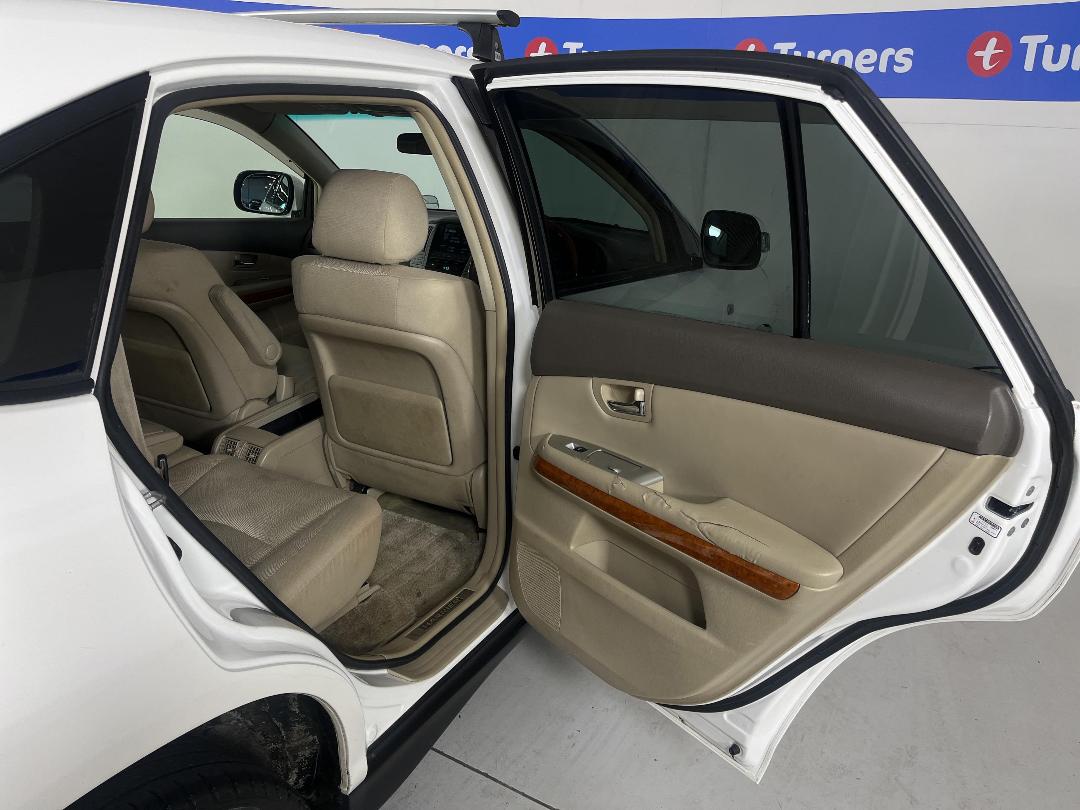 Photo '19' of Toyota Harrier