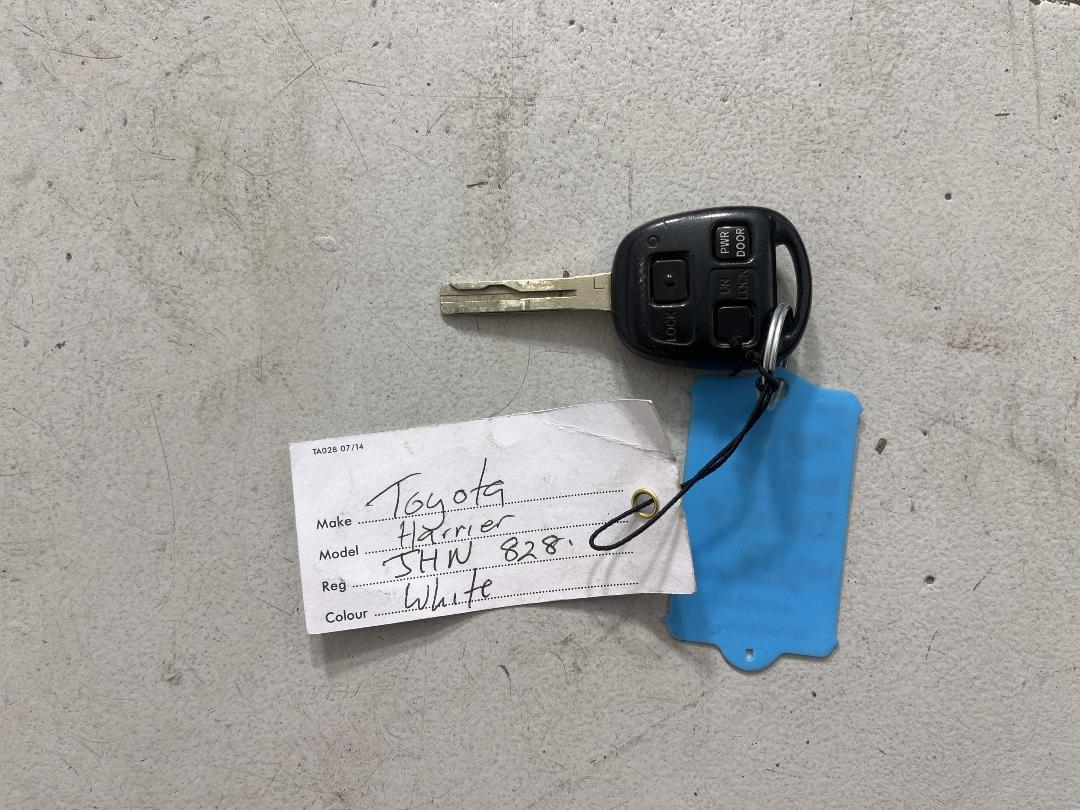 Photo '22' of Toyota Harrier