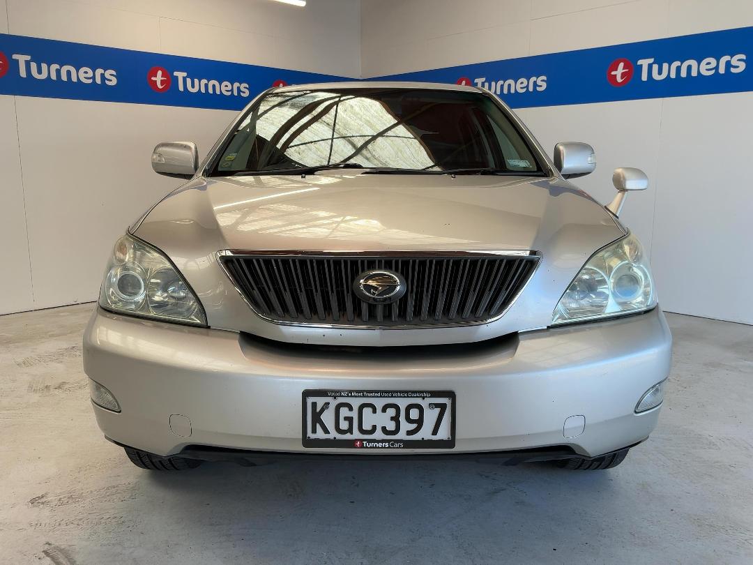 Photo '2' of Toyota Harrier