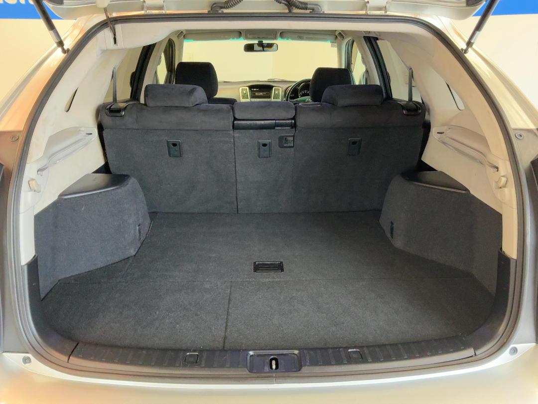 Photo '14' of Toyota Harrier