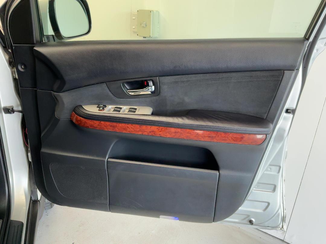 Photo '15' of Toyota Harrier