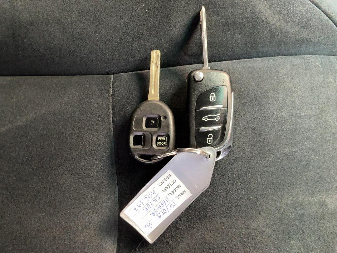 Photo '22' of Toyota Harrier