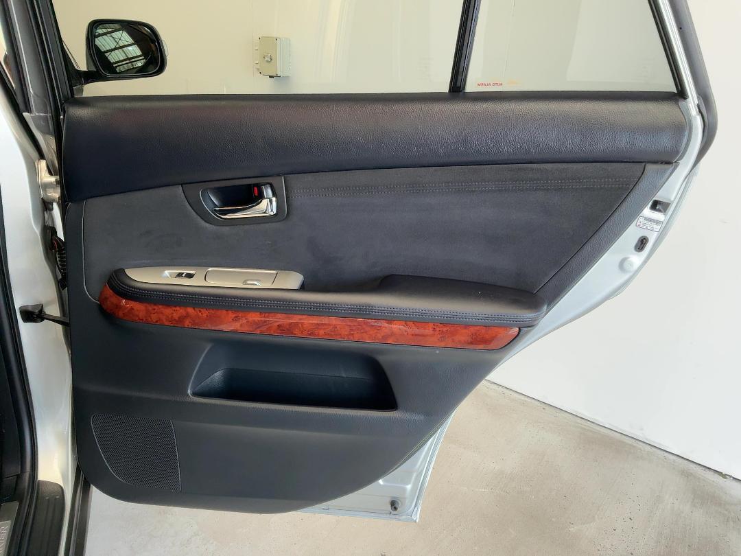 Photo '19' of Toyota Harrier