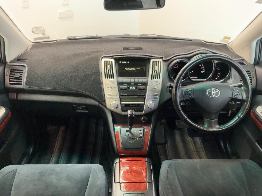 Photo '17' of Toyota Harrier