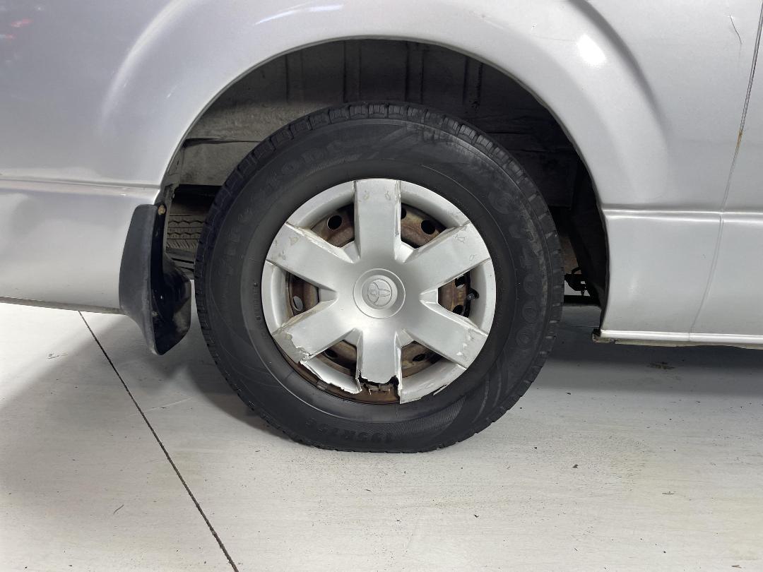 Photo '12' of Toyota Hiace Photo '12' of Toyota Hiace