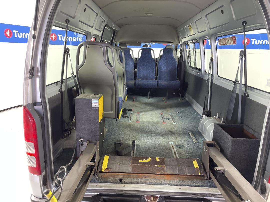 Photo '14' of Toyota Hiace Photo '14' of Toyota Hiace