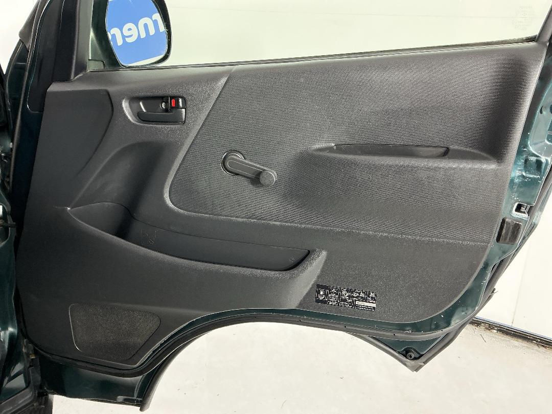 Photo '15' of Toyota Hiace