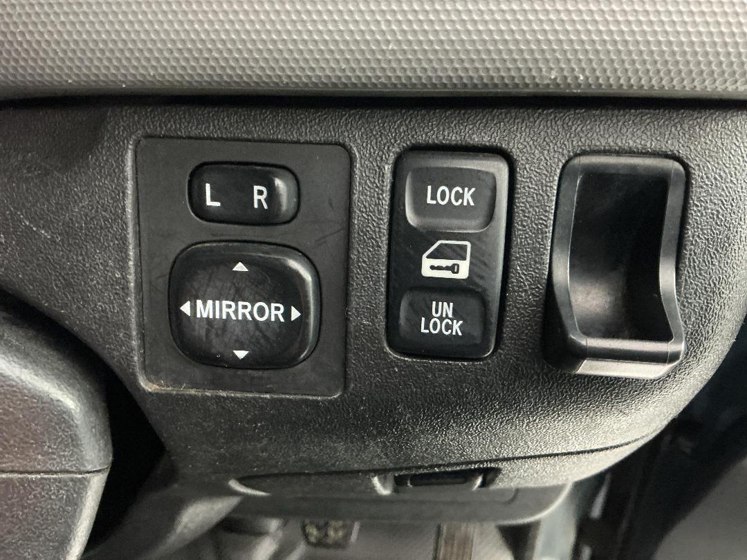 Photo '22' of Toyota Hiace