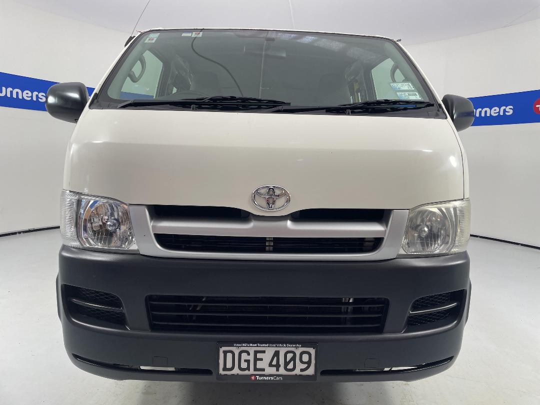 Photo '2' of Toyota Hiace Photo '2' of Toyota Hiace