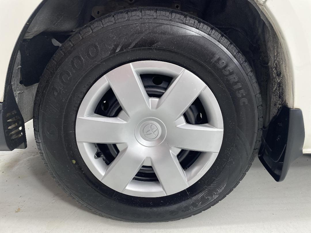 Photo '10' of Toyota Hiace Photo '10' of Toyota Hiace