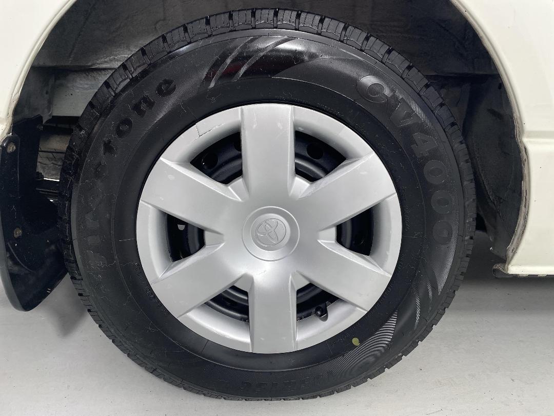 Photo '12' of Toyota Hiace Photo '12' of Toyota Hiace