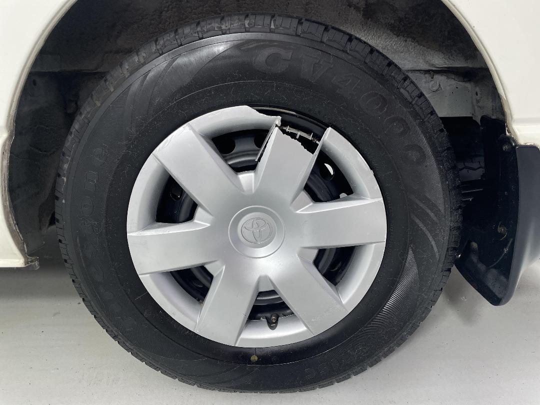 Photo '11' of Toyota Hiace Photo '11' of Toyota Hiace