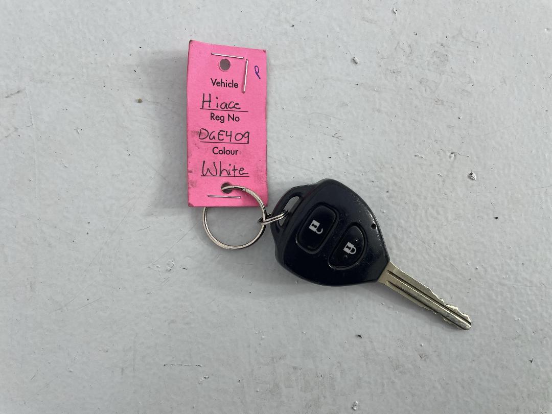 Photo '21' of Toyota Hiace Photo '21' of Toyota Hiace