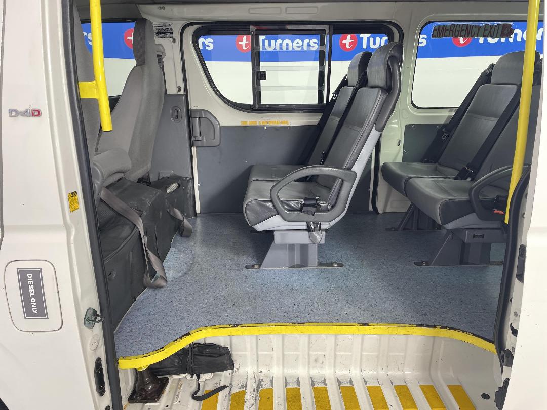 Photo '19' of Toyota Hiace Photo '19' of Toyota Hiace