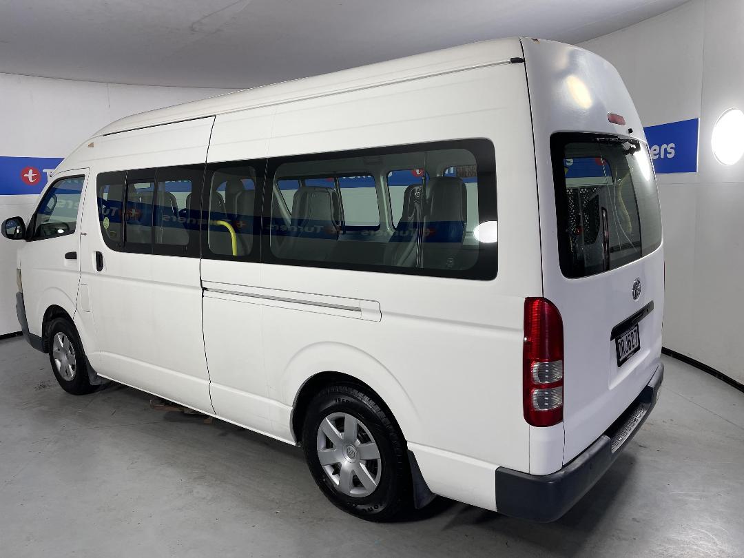 Photo '5' of Toyota Hiace Photo '5' of Toyota Hiace