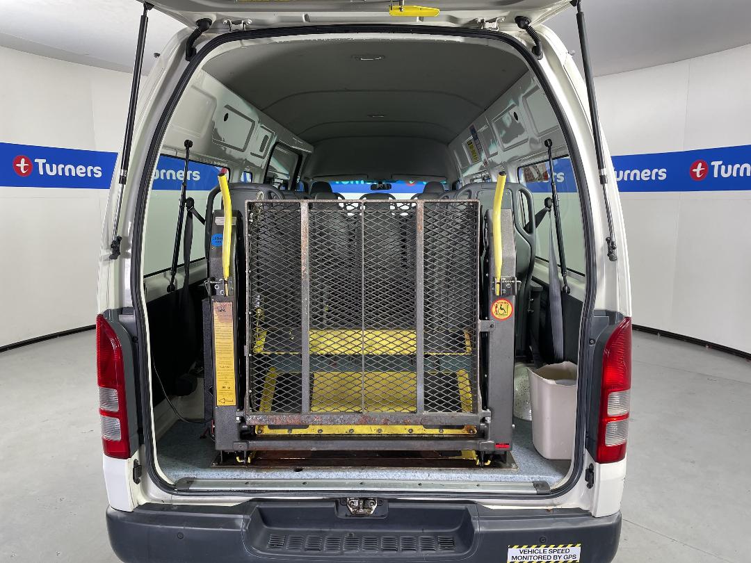 Photo '14' of Toyota Hiace Photo '14' of Toyota Hiace