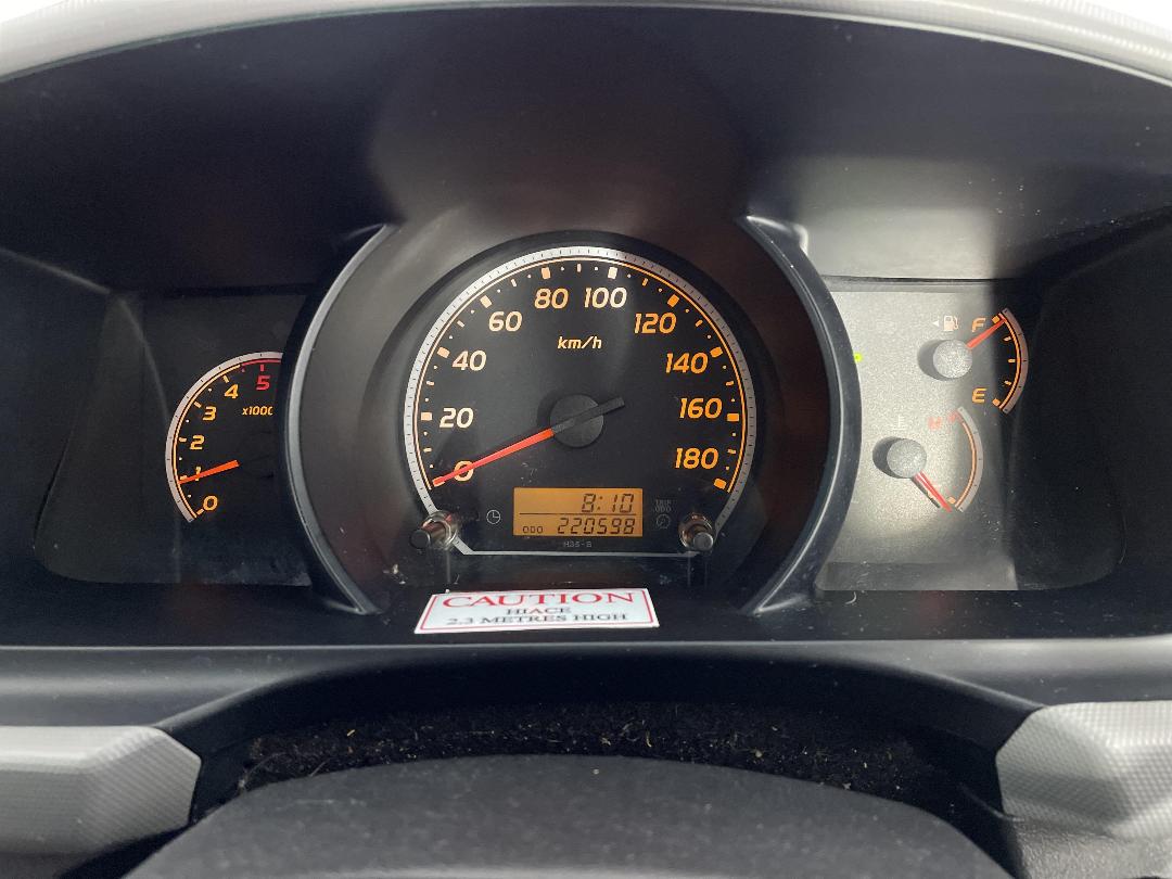 Photo '20' of Toyota Hiace Photo '20' of Toyota Hiace