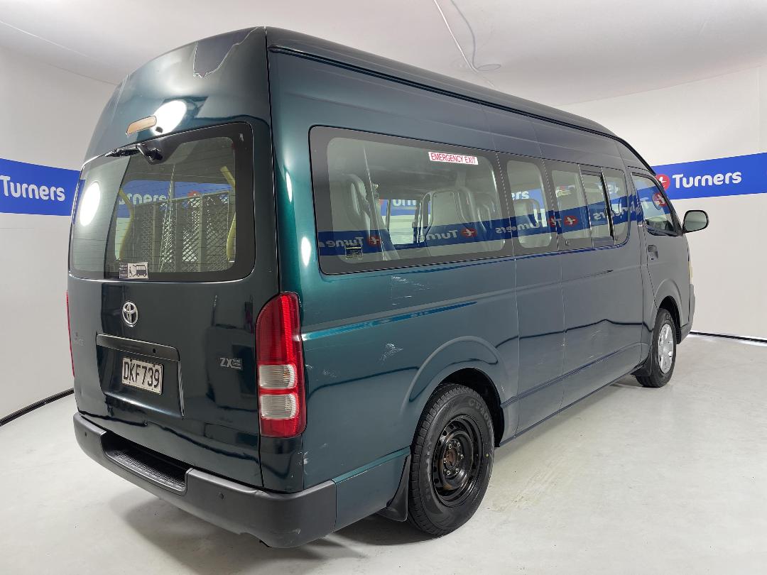 Photo '7' of Toyota Hiace