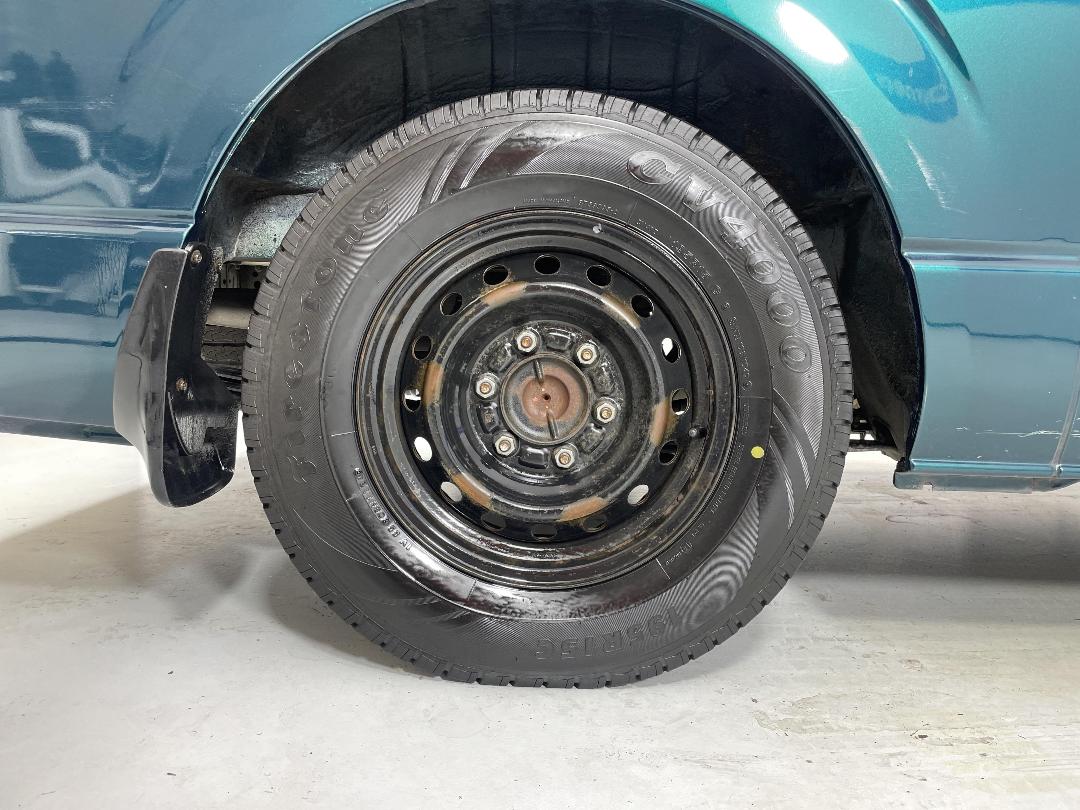 Photo '12' of Toyota Hiace