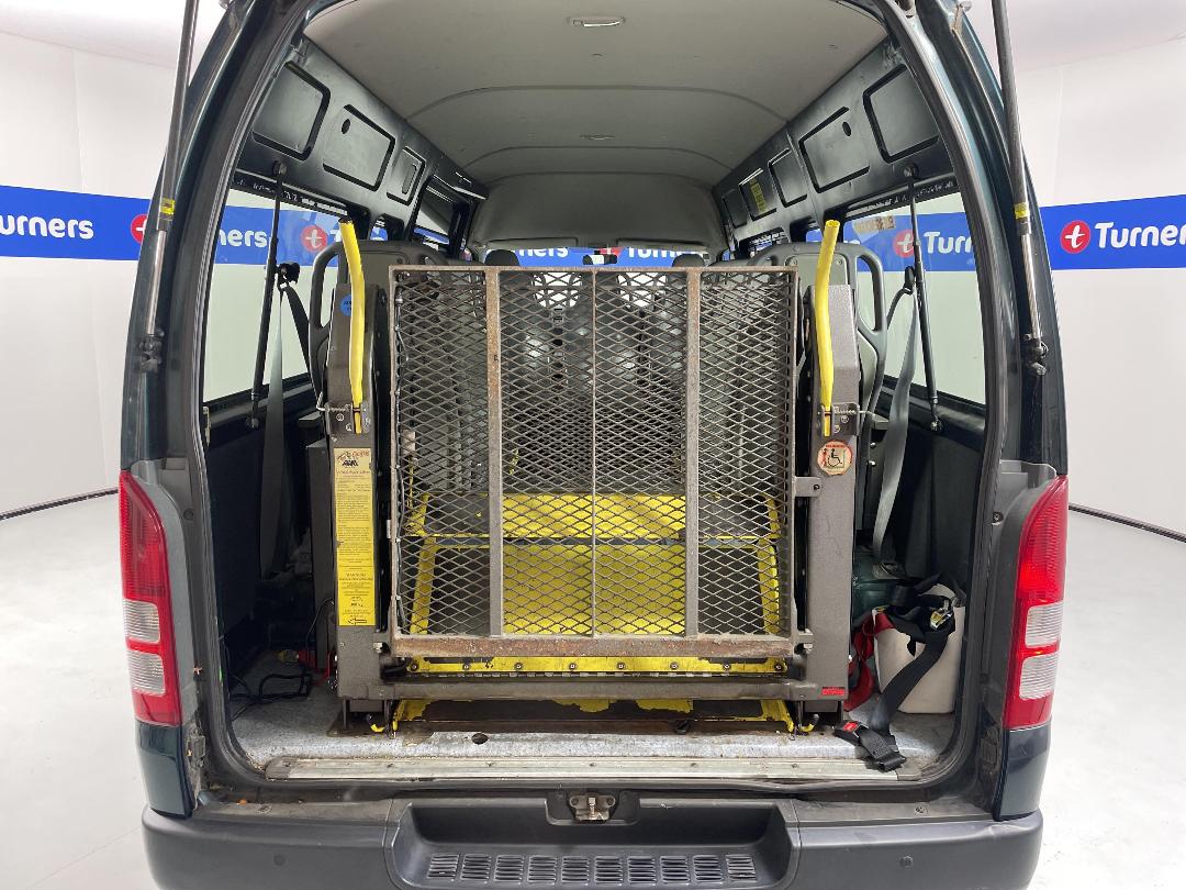 Photo '14' of Toyota Hiace