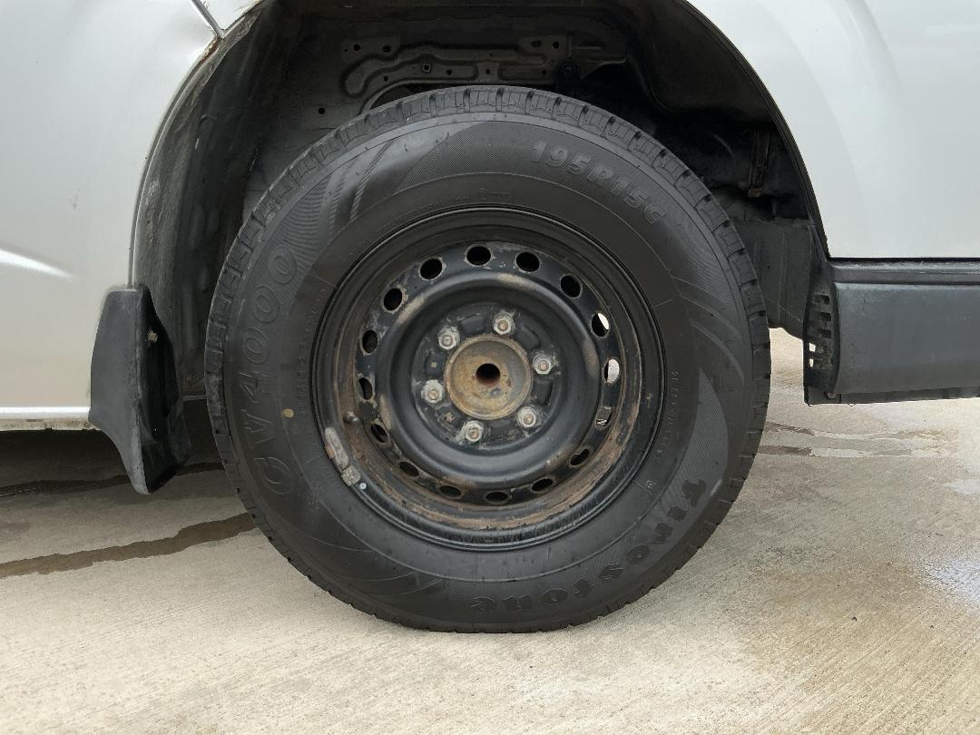 Photo '9' of Toyota Hiace