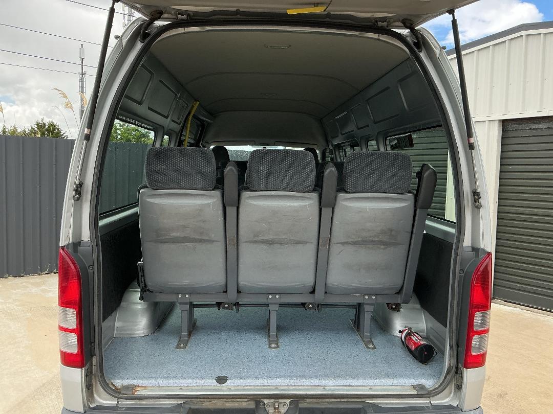 Photo '14' of Toyota Hiace