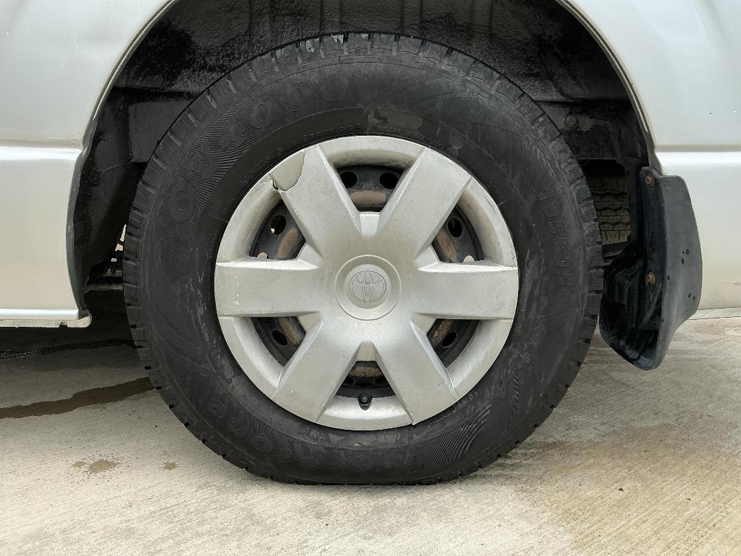 Photo '11' of Toyota Hiace