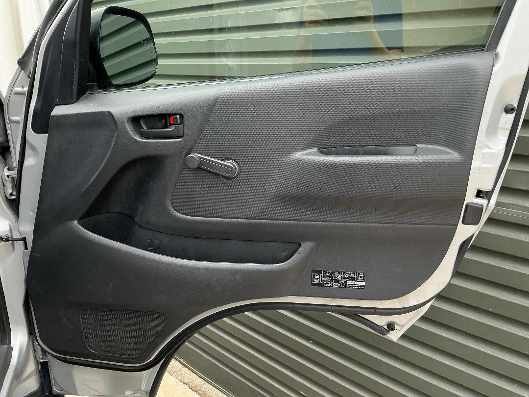 Photo '15' of Toyota Hiace