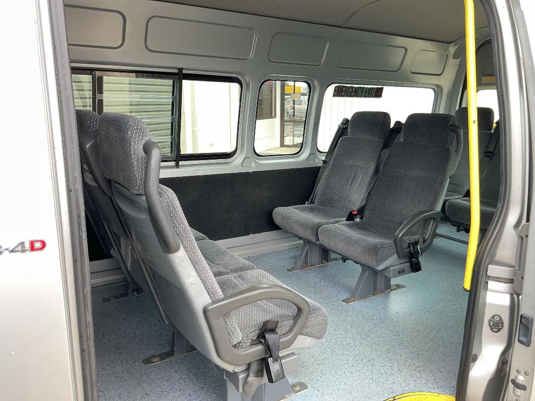 Photo '19' of Toyota Hiace