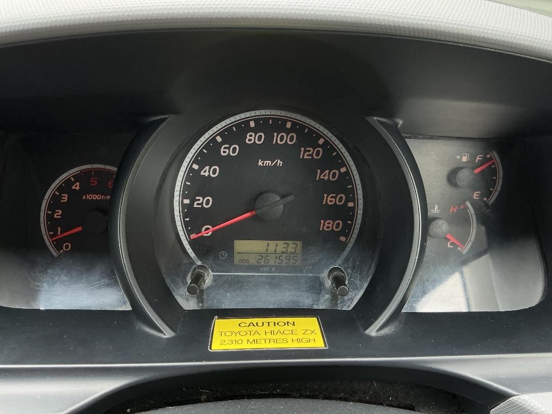 Photo '20' of Toyota Hiace