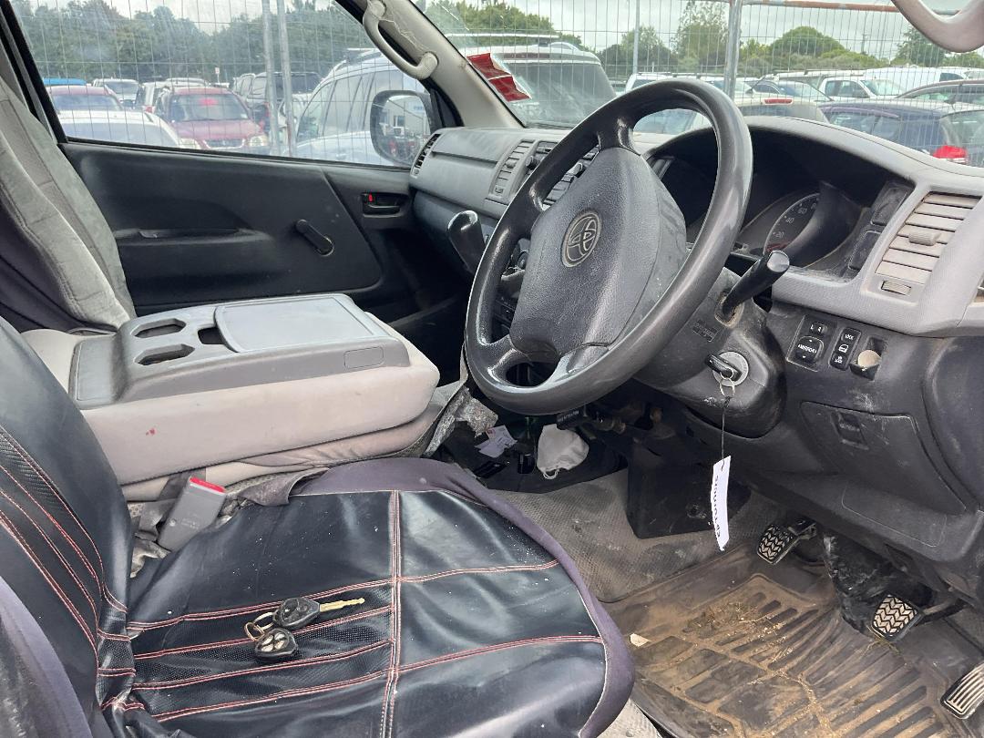 Photo '9' of Toyota Hiace Tdzl Photo '9' of Toyota Hiace Tdzl