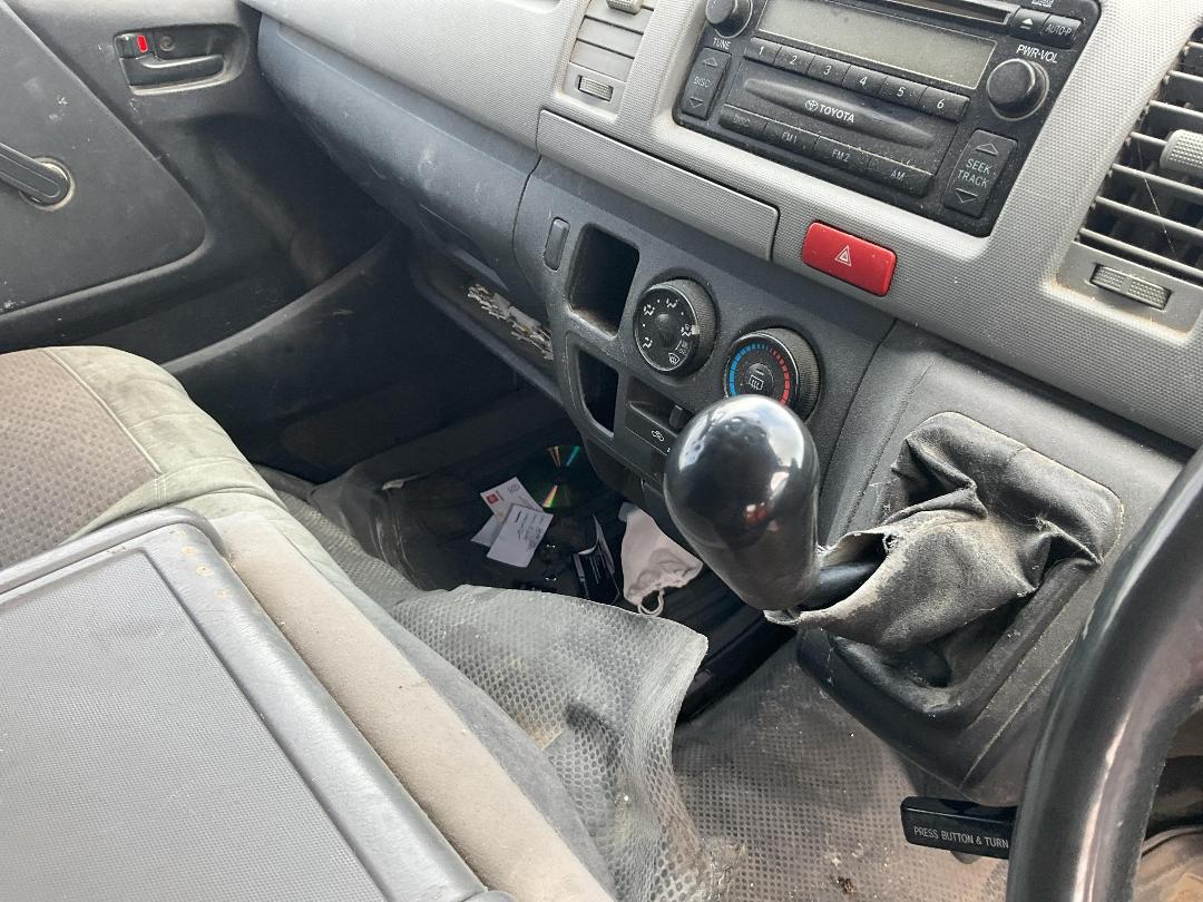 Photo '10' of Toyota Hiace Tdzl Photo '10' of Toyota Hiace Tdzl