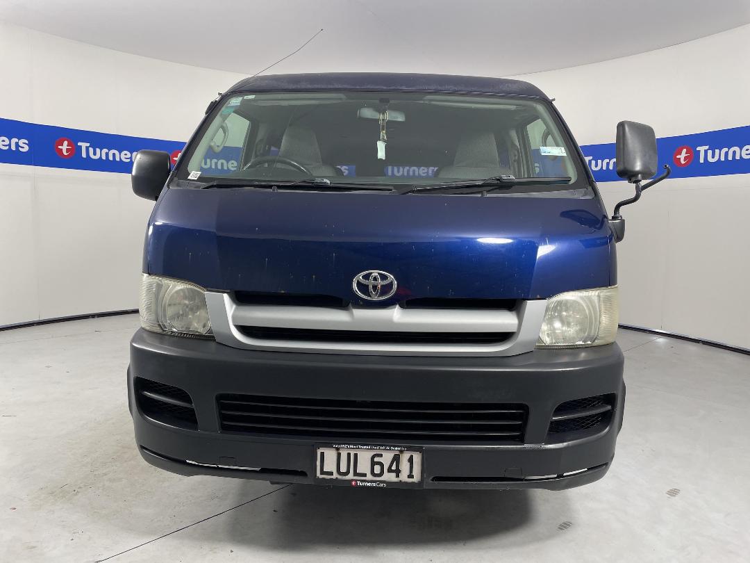 Photo '2' of Toyota Hiace