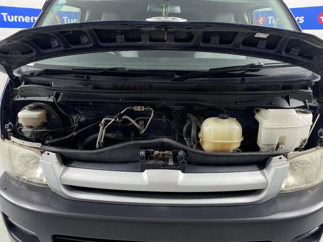 Photo '13' of Toyota Hiace