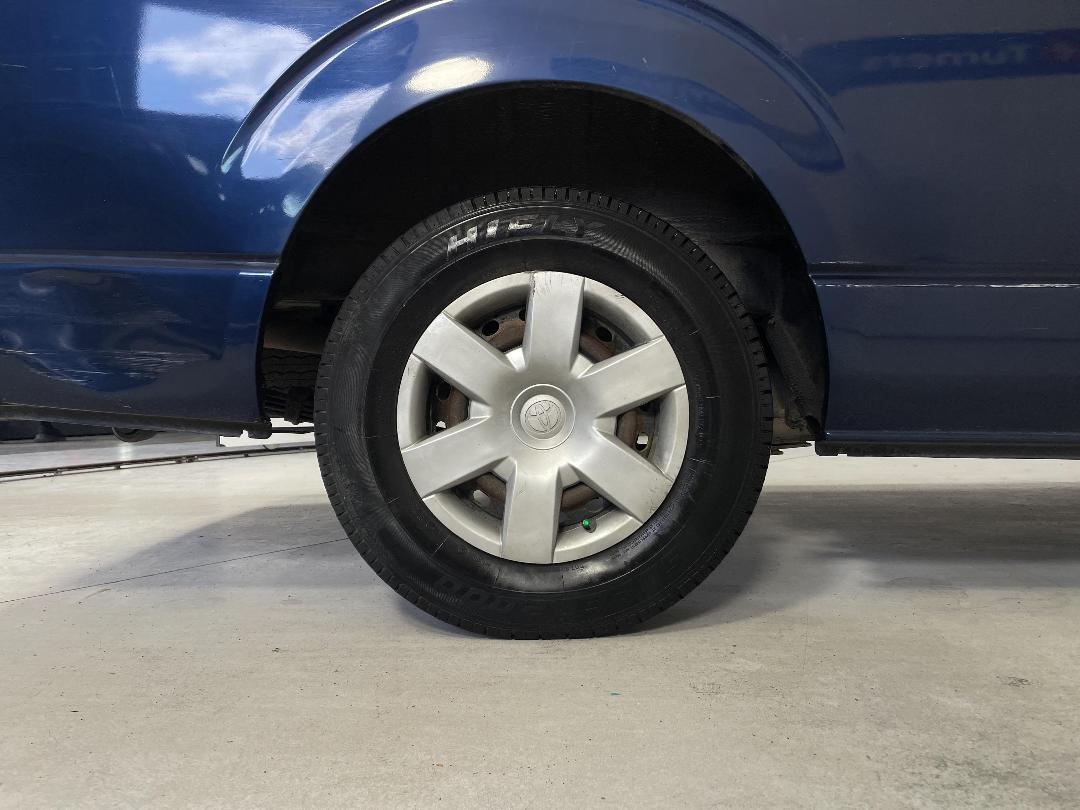 Photo '12' of Toyota Hiace