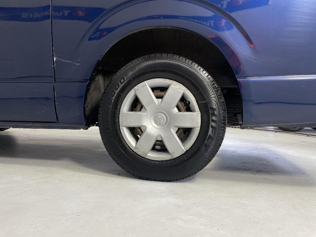 Photo '11' of Toyota Hiace