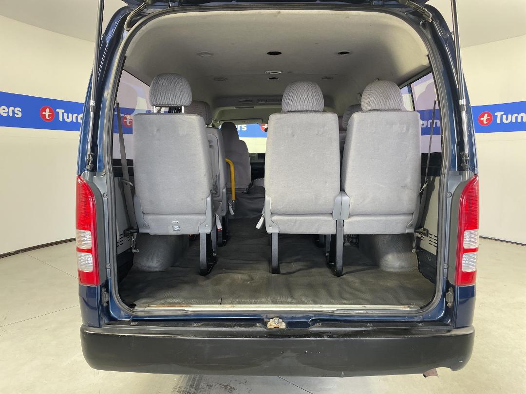 Photo '14' of Toyota Hiace