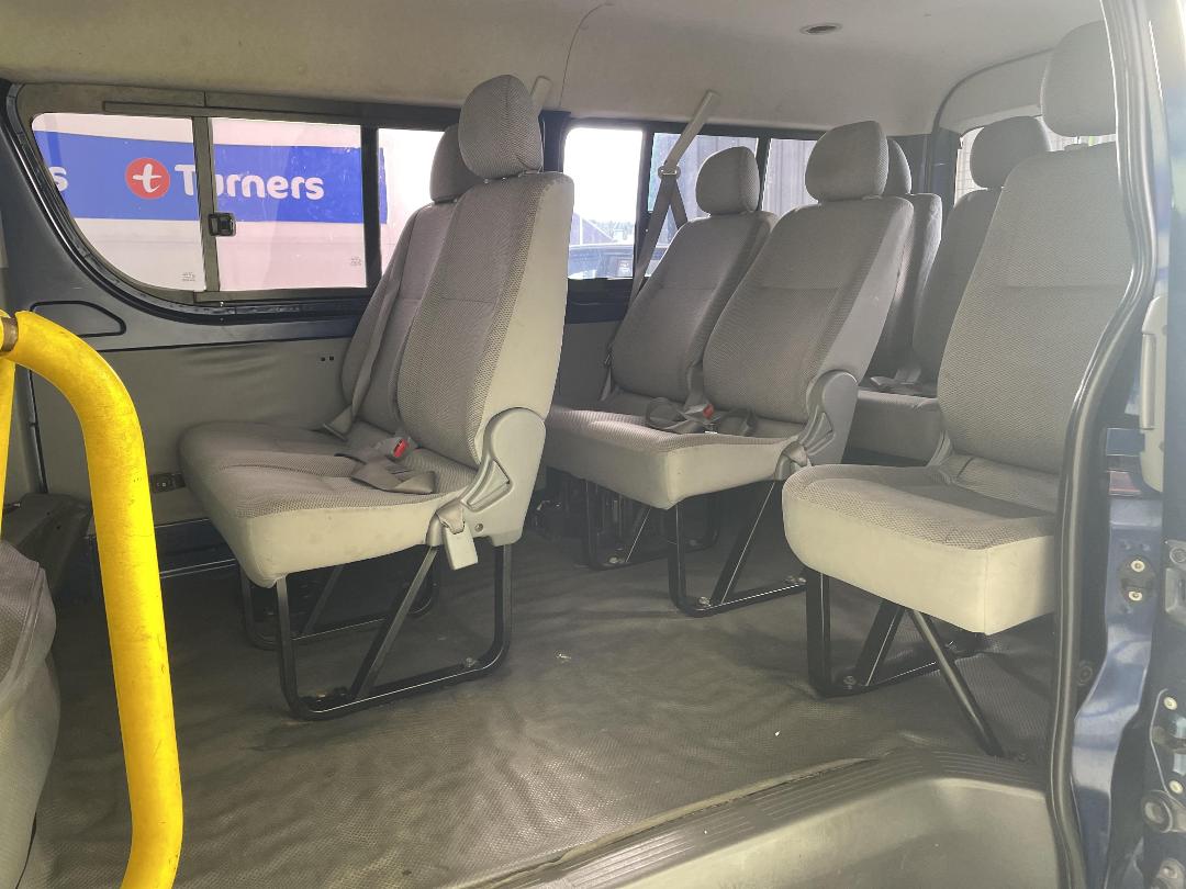 Photo '19' of Toyota Hiace