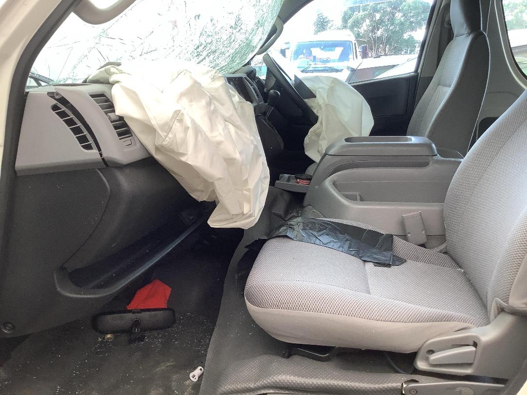 Photo '11' of Toyota Hiace Photo '11' of Toyota Hiace