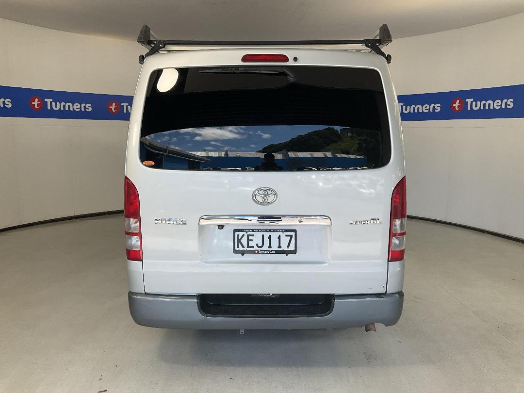 Photo '6' of Toyota Hiace