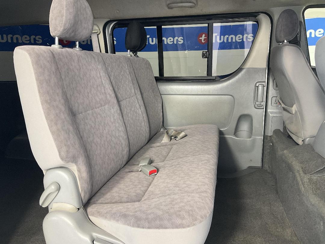 Photo '20' of Toyota Hiace