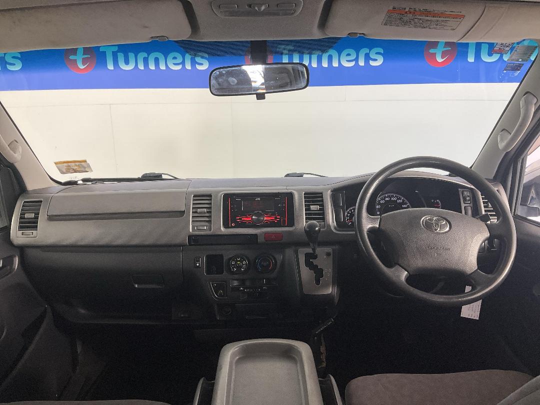 Photo '17' of Toyota Hiace