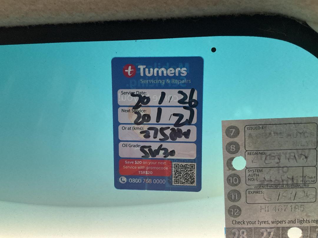 Photo '24' of Toyota Hiace