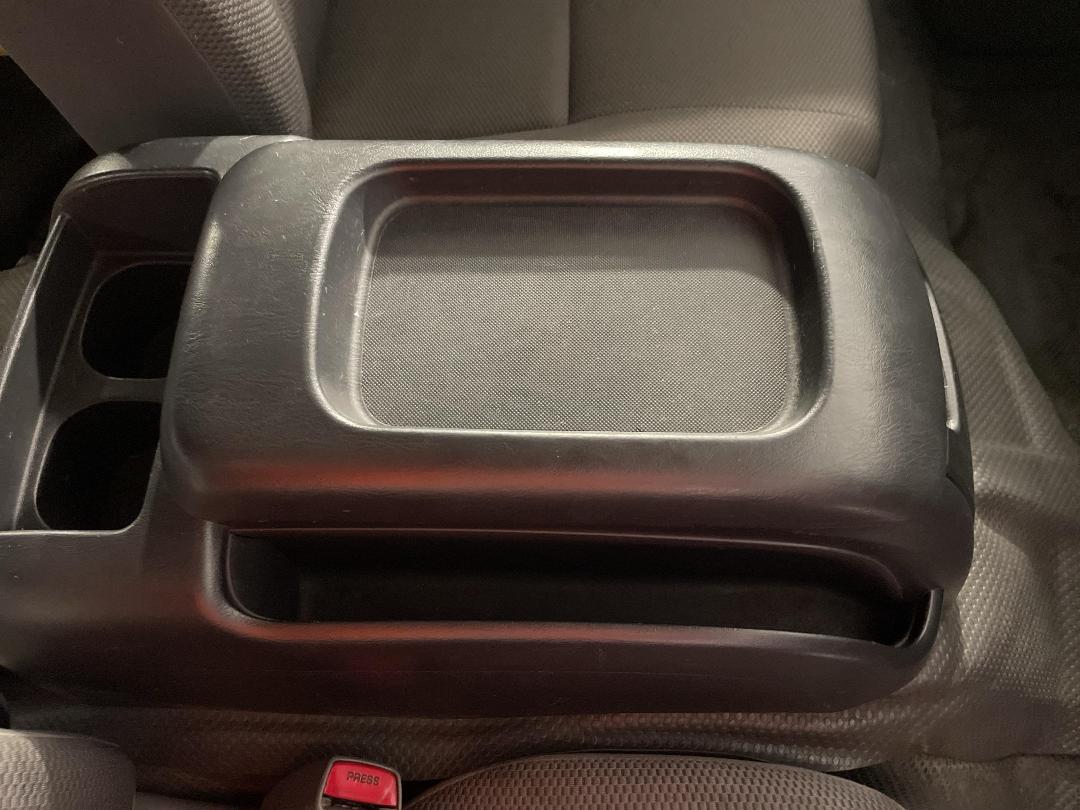 Photo '28' of Toyota Hiace