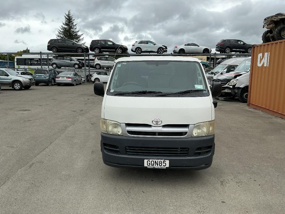 Photo '2' of Toyota Hiace