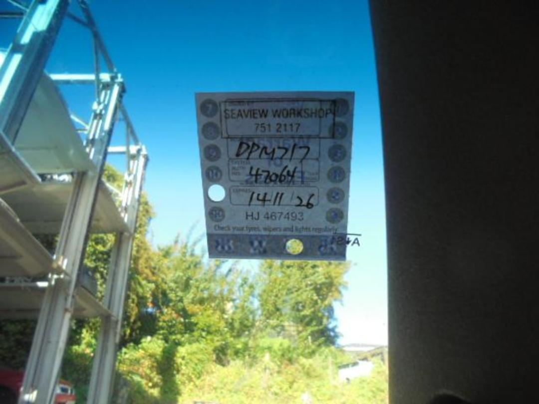 Photo '21' of Toyota Hiace ZL