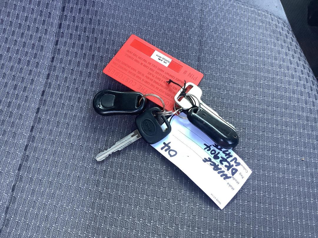 Photo '12' of Toyota Hiace Photo '12' of Toyota Hiace