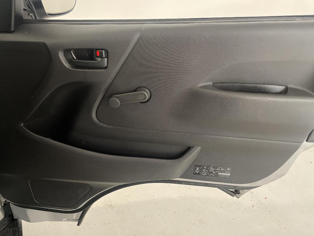 Photo '13' of Toyota Hiace Tdzx